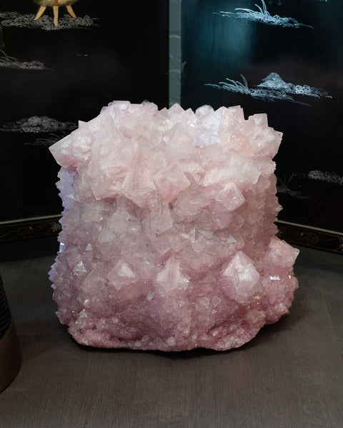 CONTEMPORARY GRAND SCALE CRYSTALLIZED VASE IN PINK BY ISAAC MONTÉ, NETHERLANDS