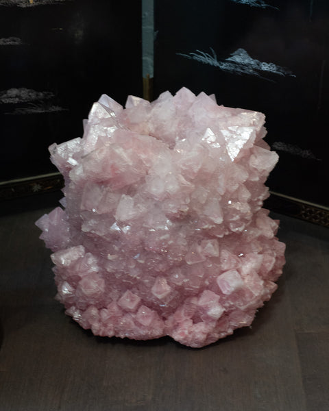 CONTEMPORARY GRAND SCALE CRYSTALLIZED VASE IN PINK BY ISAAC MONTÉ, NETHERLANDS