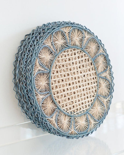 CONTEMPORARY SET OF 6 HANDWOVEN NATURAL AND SKY BLUE RATTAN PLACEMATS