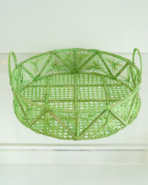 CONTEMPORARY ROUND HANDWOVEN APPLE GREEN RATTAN SERVING TRAY / BASKET