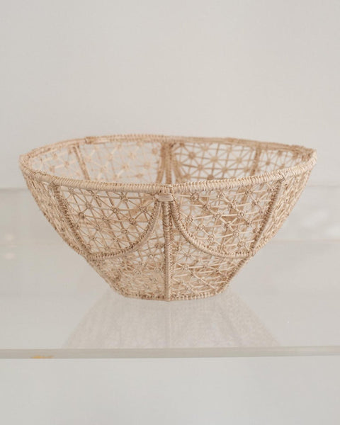 CONTEMPORARY ROUND HANDWOVEN RATTAN BOWL WITH KNOTS