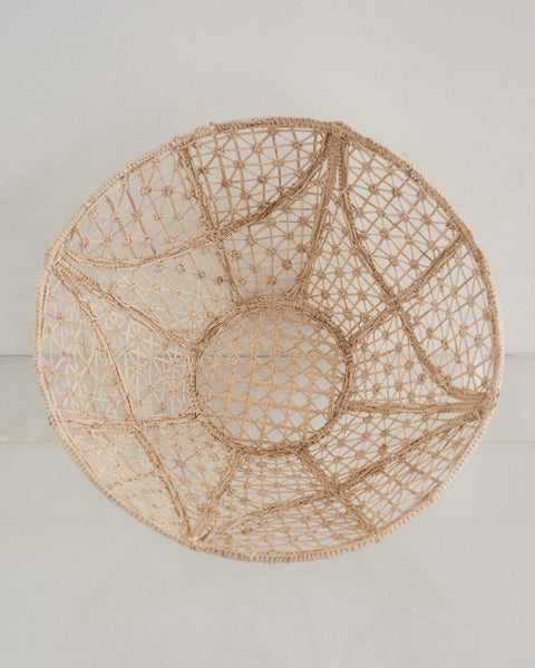 CONTEMPORARY ROUND HANDWOVEN RATTAN BOWL WITH KNOTS