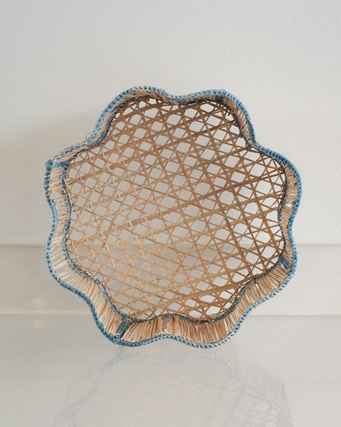 CONTEMPORARY ROUND WAVY WOVEN RATTAN BOWL / BASKET IN SKY BLUE