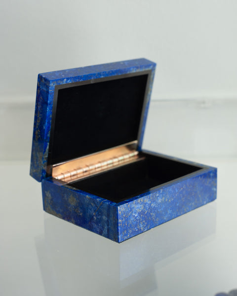 CONTEMPORARY BLUE LAPIS LAZULI BOX WITH HINGED LID