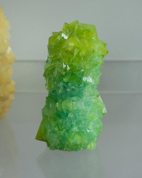 CONTEMPORARY CRYSTALLIZED VASE IN GREEN BY ISAAC MONTÉ, NETHERLANDS