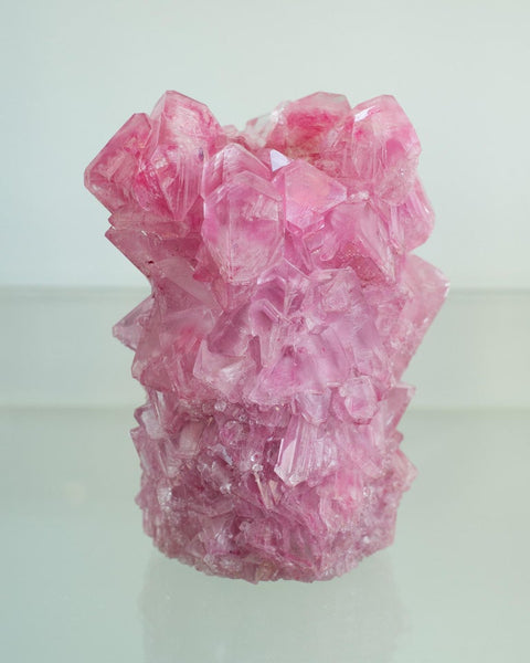 CONTEMPORARY CRYSTALLIZED VASE IN PINK BY ISAAC MONTÉ, NETHERLANDS