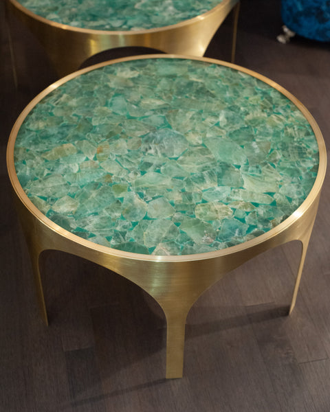 STUDIO MAISON NURITA GREEN FLUORITE TABLE WITH ARCHED BRUSHED BRASS BASE