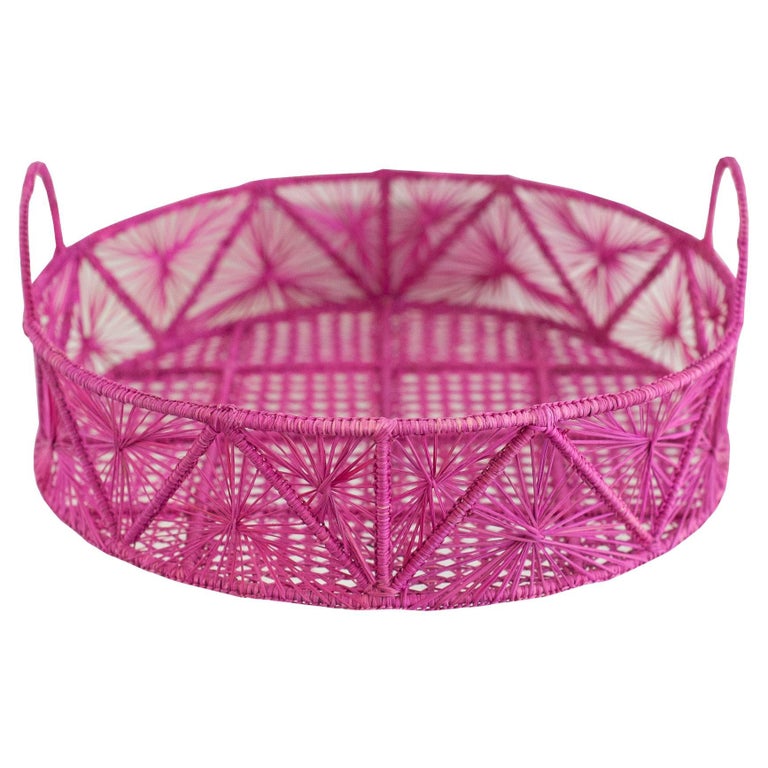 CONTEMPORARY ROUND HANDWOVEN HOT PINK RATTAN SERVING TRAY / BASKET